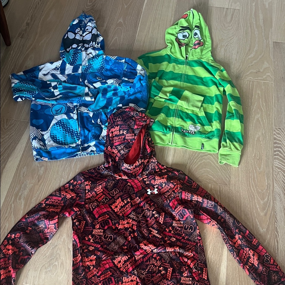 Under Armour & Volcom youth hoodies lot